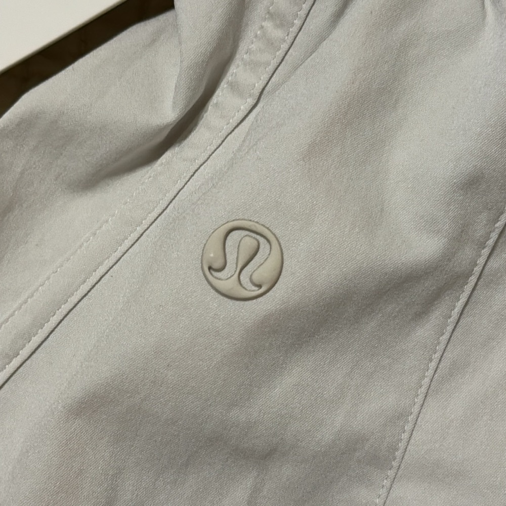 Cinchable Waist HR Woven Short 3.5” - Picture 7 of 10